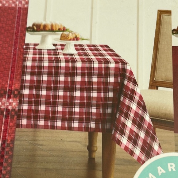 Martha Stewart - Tablecloth | Set of 2 - Picture 3 of 7